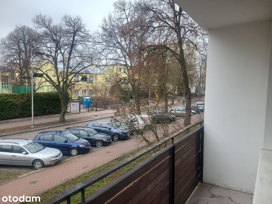 Mieszkanie, 2 pokoje, duży balkon, 1. piętro