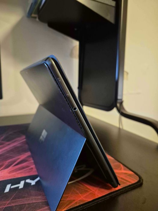 Microsoft Surface Pro 8 256GB (i5) 8GB com teclado