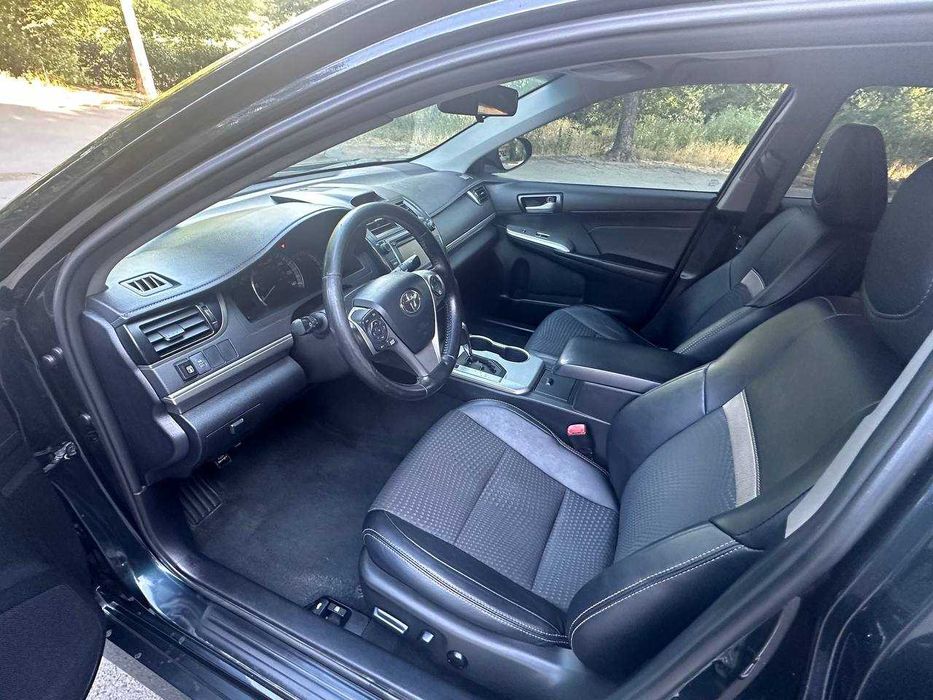Аренда/Оренда авто. Toyota Camry 50/55/70