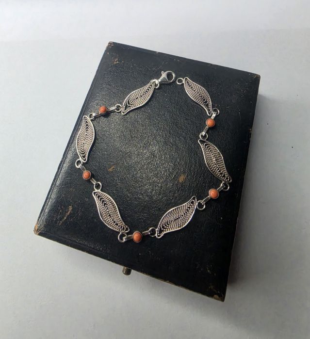 Bransoletka srebrna filigranowa z koralem srebro 925