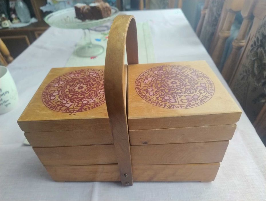 Szkatułka drewniana