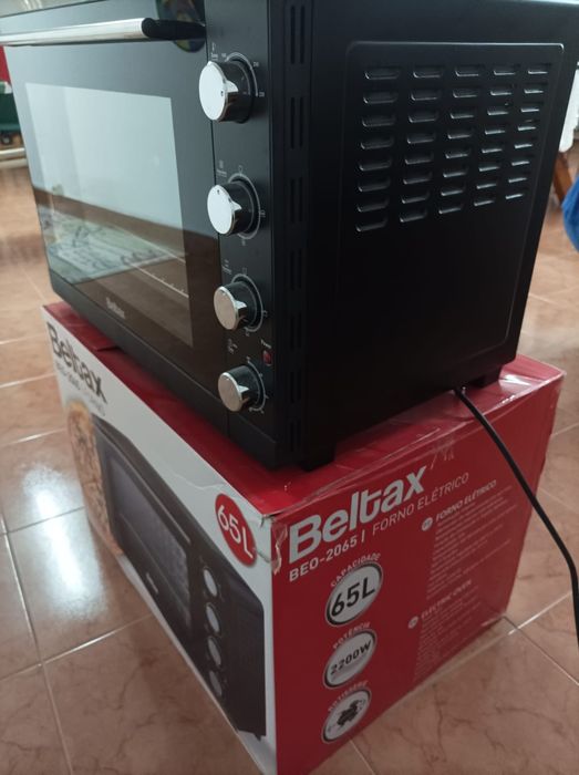 Forno elétrico Beltax 2200W semi novo