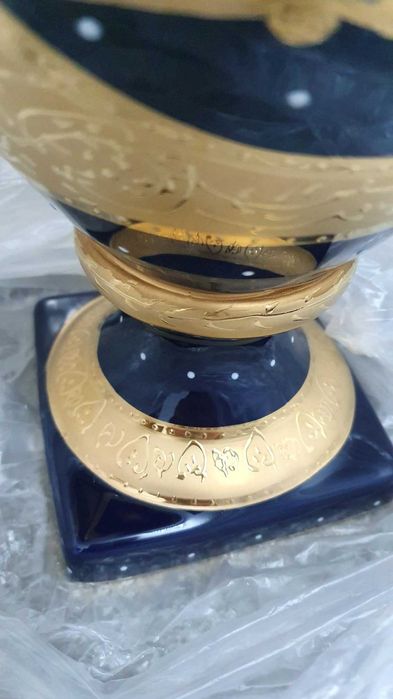 loiça decorativa antiga. 2 peças