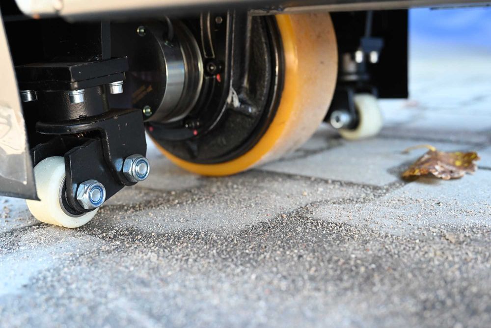 Paleciak elektryczny HELI CBD15J-LI3 1500kg Li-on 30Ah 2025r FHP 306