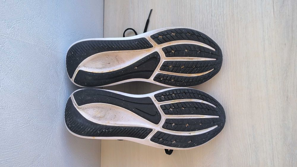 Кросівки для бігу сітка Nike Star Runner 3 р.36.5 Чорні