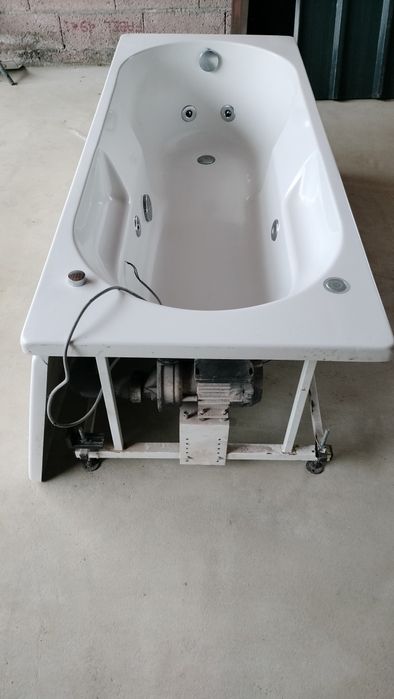 Banheira de hidromassagem