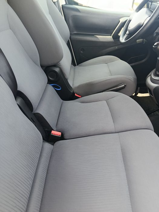 Peugeot partner 1.6hdi igual a nova