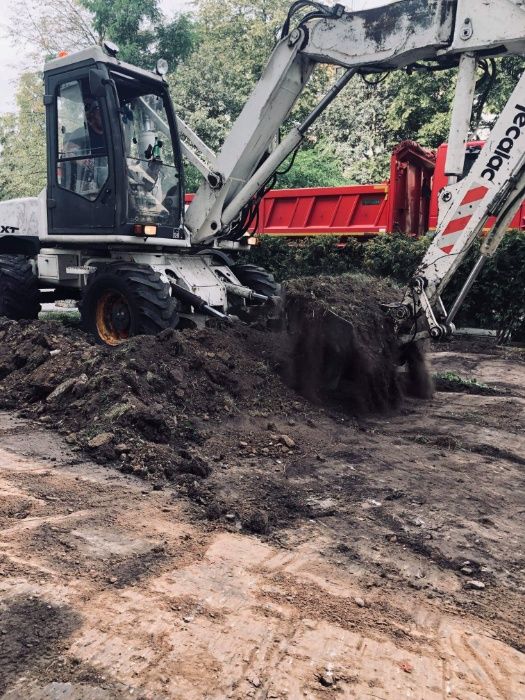 Usługi koparka kołową Mecalac 12 MSX