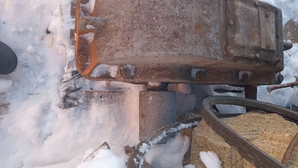 Продам редуктор для дровокола