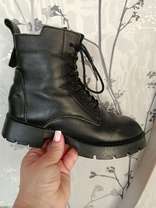 Зимові черевики 38 розміру