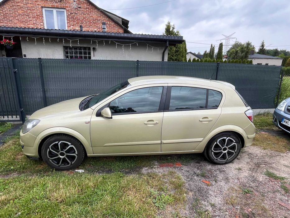 Opel Astra 2005, 1.6 105KM, Benzyna, 132000km