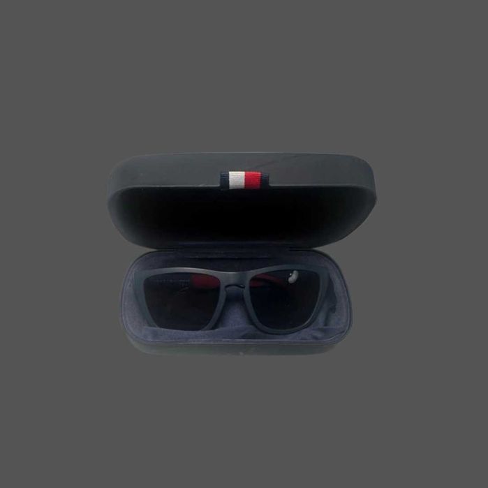 Óculos de Sol Tommy Hilfiger