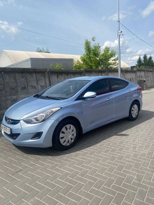 Hyundai Elantra 2013