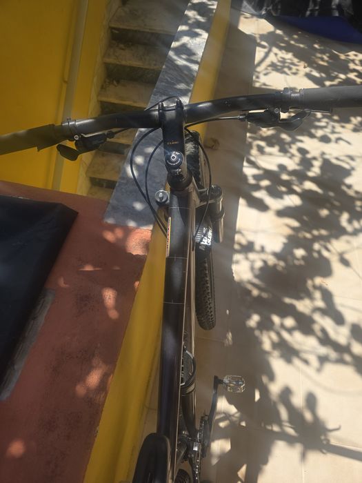 Bicicleta BTT Cube Access Race 29" (Transmissão 2x11 e Suspensão RockShox)