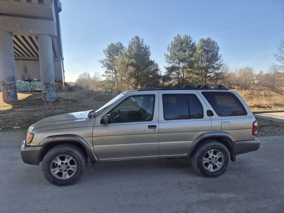 Nisann Pathfinder R50 3.3 LPG Klima Manual  niski  przebieg