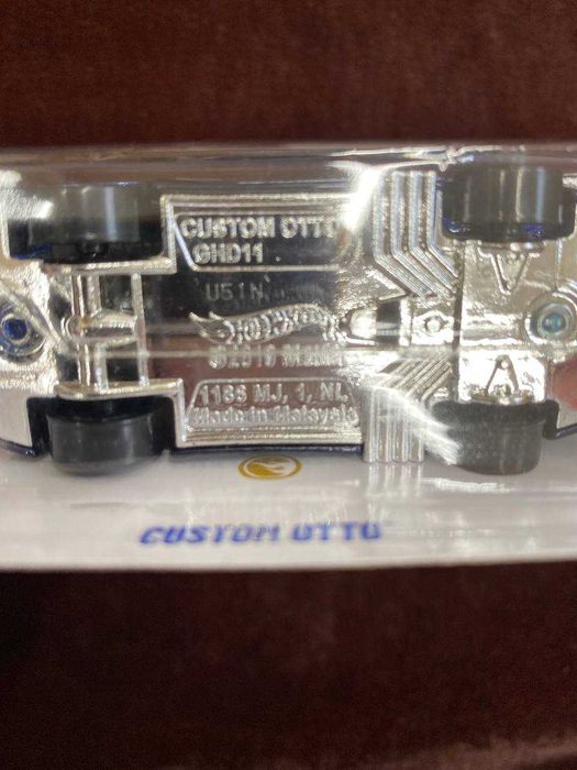 Hot wheels CUSTOM OTTO Super Treasure Hunt STH [STH],[TH]: 2 500