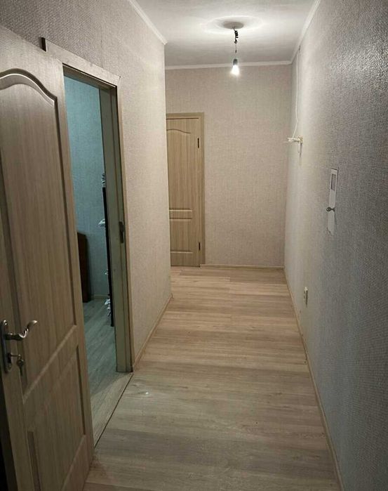 Приміщення на Озерній. 630$ мкв. Кабінетна система
