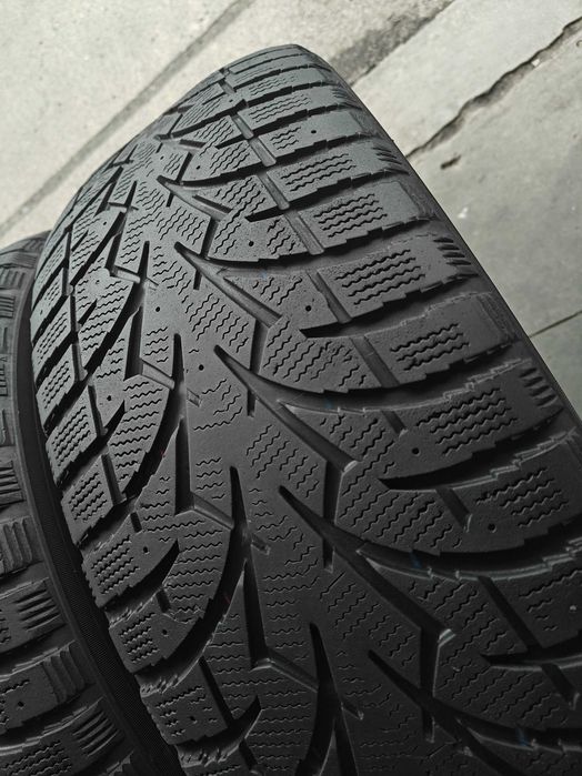 2шт R20 235 55 шини зимові Toyo Obseve G3-Ice добрий стан