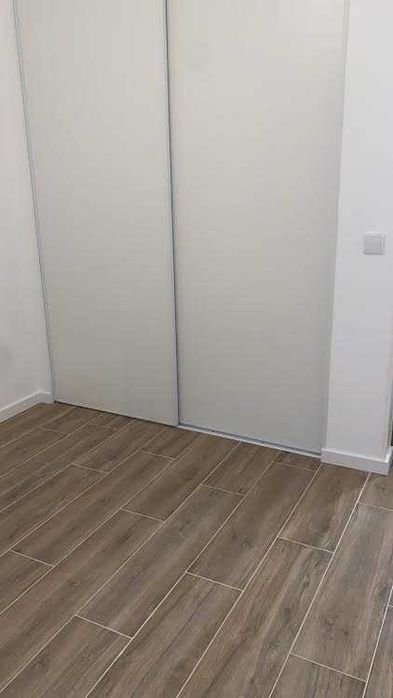 Aluga-se T4 em porto Salvo Remodelado