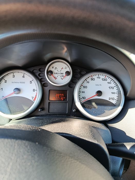 207 1.4 benzyna+LPG 2009r 157000przebiegu