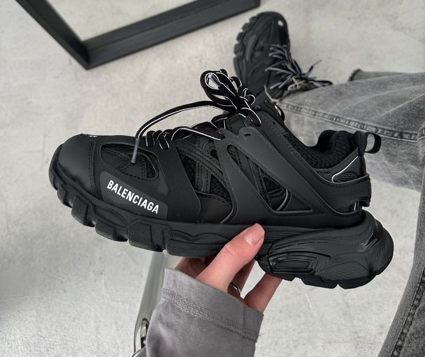 Balenciaga Track Black трендові кросівки баленсіага трек чорні 36-45