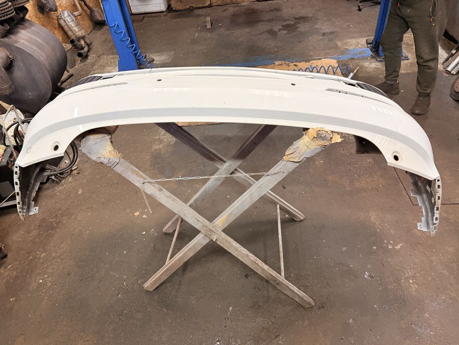 Задній бампер q3 8u s-line rest