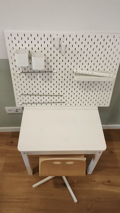 Conjunto secretária criança+ cadeira+ acessórios