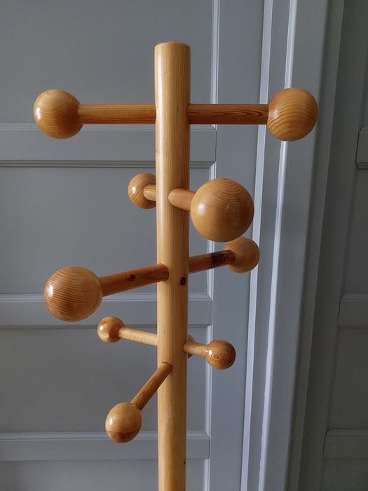 wieszak lata 70-te vintage drewniany stojący