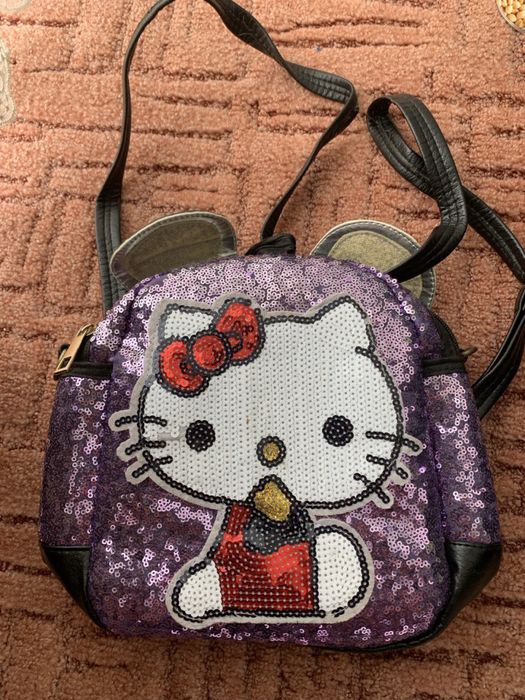 Продам рюкзак б/у для девочки