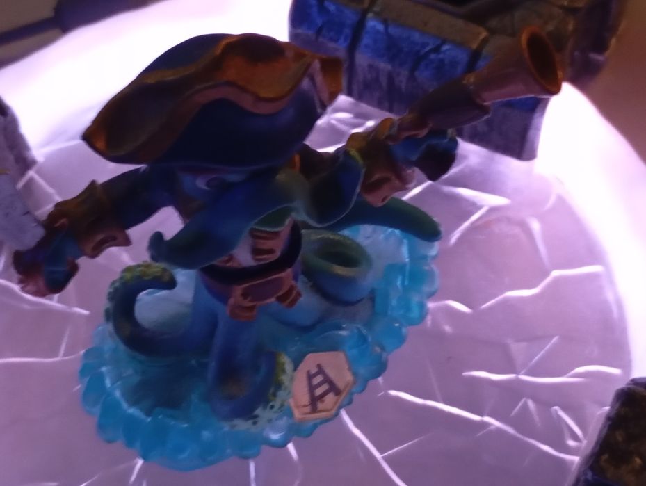 Activision Skylanders Super Chargers buckle Mermaid squid