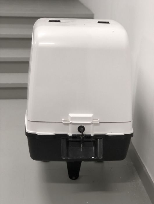 Caixa hermética entregas delivery 108L