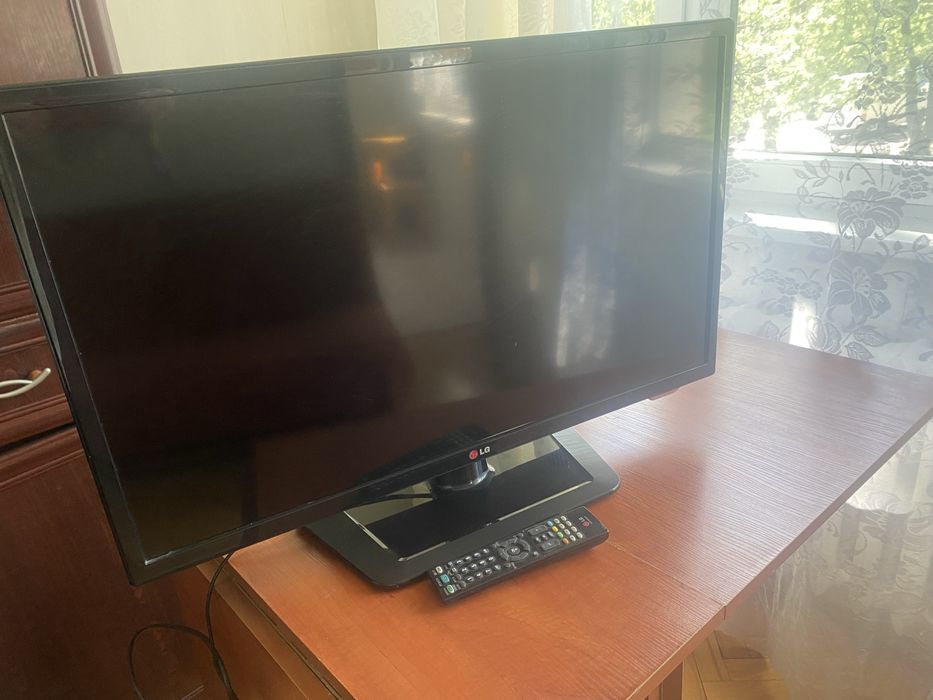 Tv LG 32 cale , w 100 proc sprawny