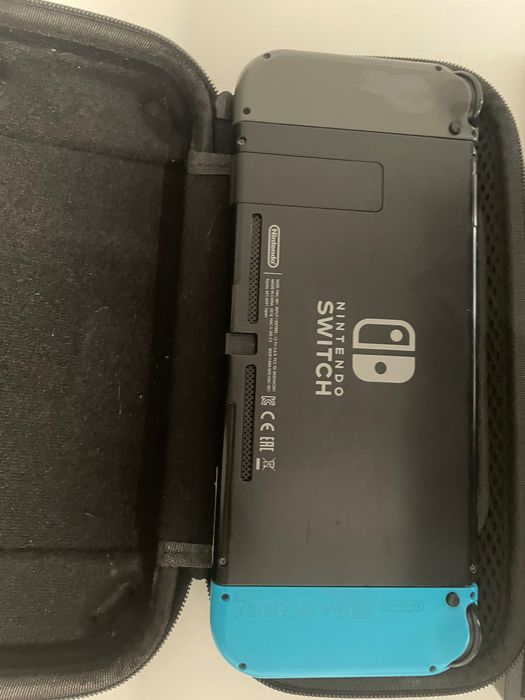 Nintendo switch v1 + um simulador de corrida só faço negócio em mãos