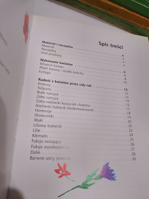 Sigrid Wetzel-Maesmanns Kwiaty z bibuły