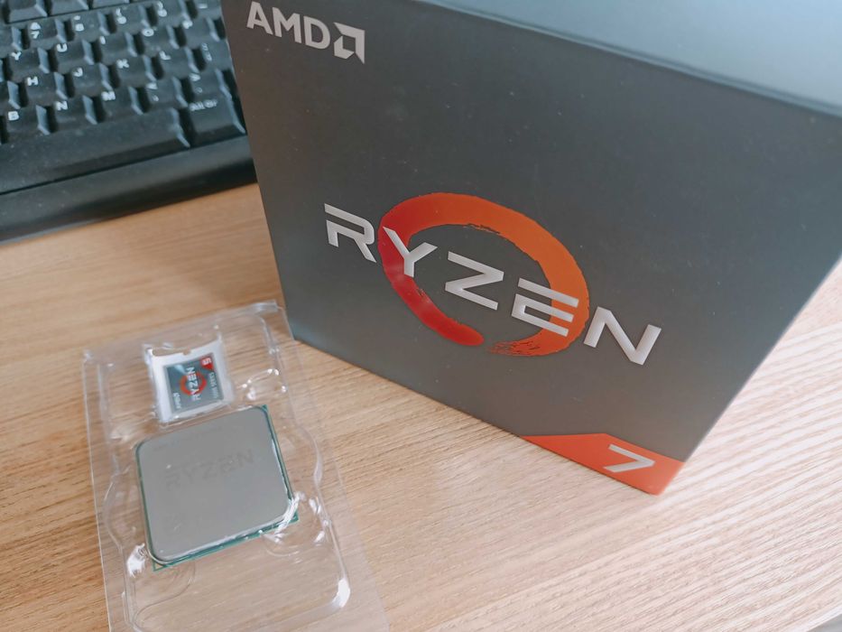 Procesor AMD Ryzen 7 2700x