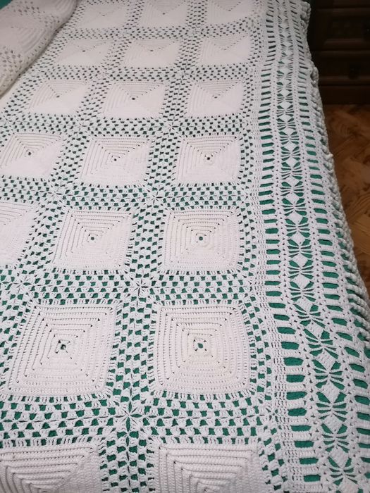 Colcha antiga de renda
