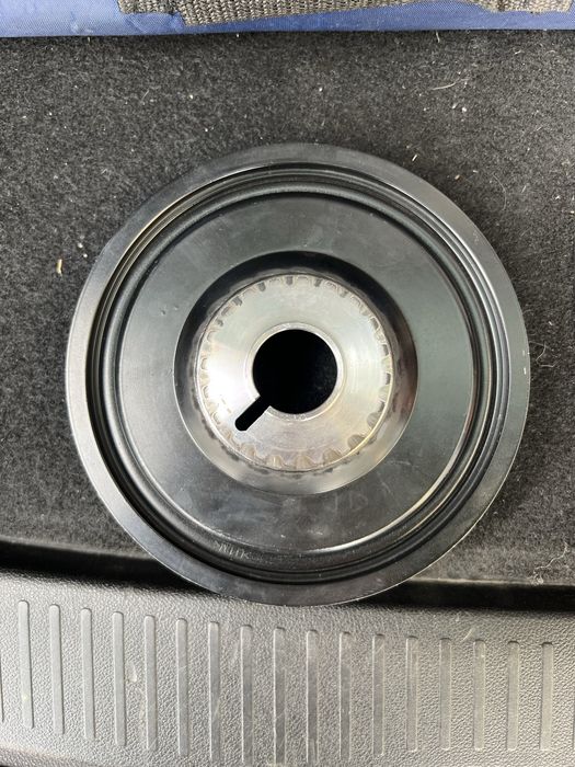 Шків колінвалу k9k renault megane 3 scenic