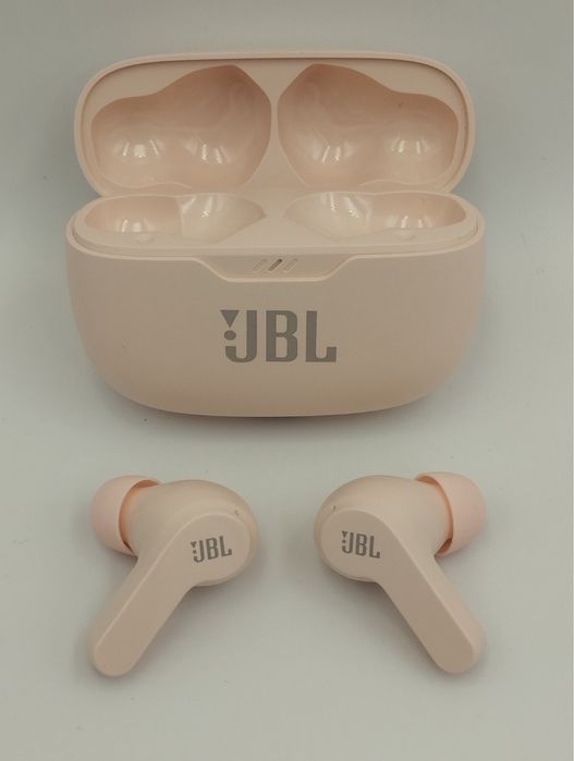 Навушники безпровідні JBL Tune 200 TWS.