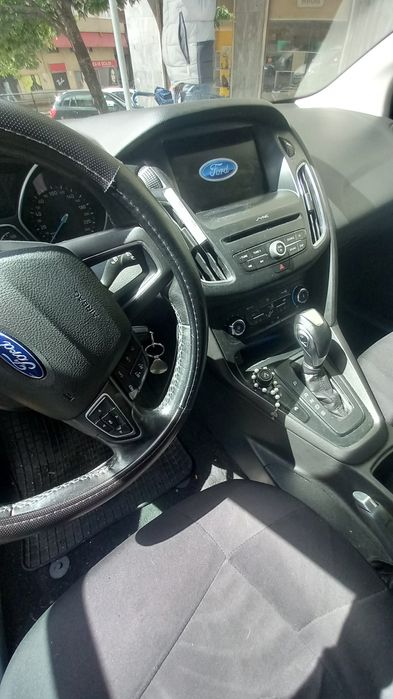 Carro Ford Focus  automático
