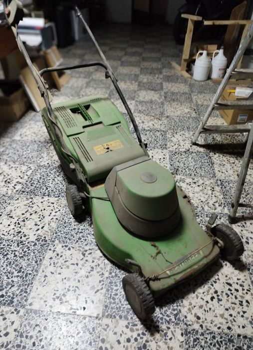 Maquina cortar relva Electrics