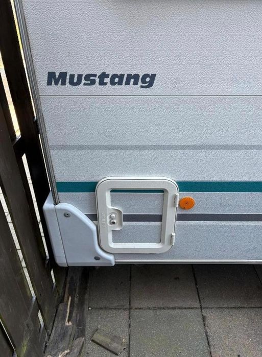 Przyczepa kempingowa KNAUS MUSTANG  1000kg DMC