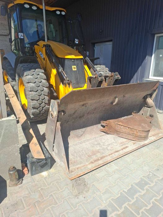 екскаватор-навантажувач 4СХ