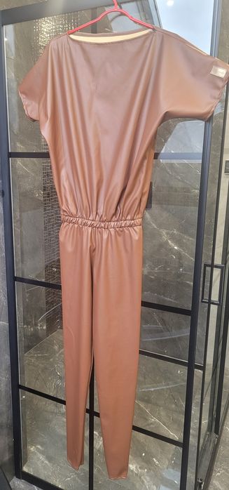 Kombinezon nowy ecoskóra S brązowy