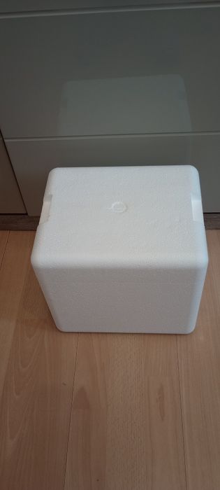 Styrobox mały. .