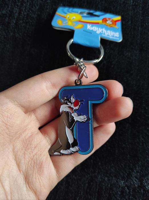 Breloczek Looney Tunes diabeł tasmański literka T