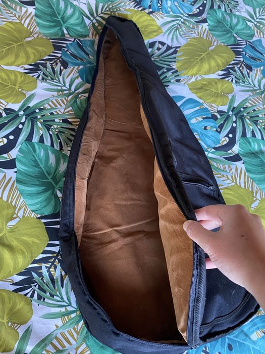 Capa para guitarra acolchoada