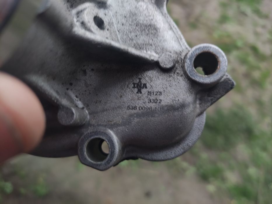 Помпа Opel astra, zafira, combo 1.7 дизель