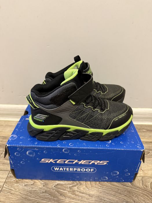 Чоботи Skechers 32,33
