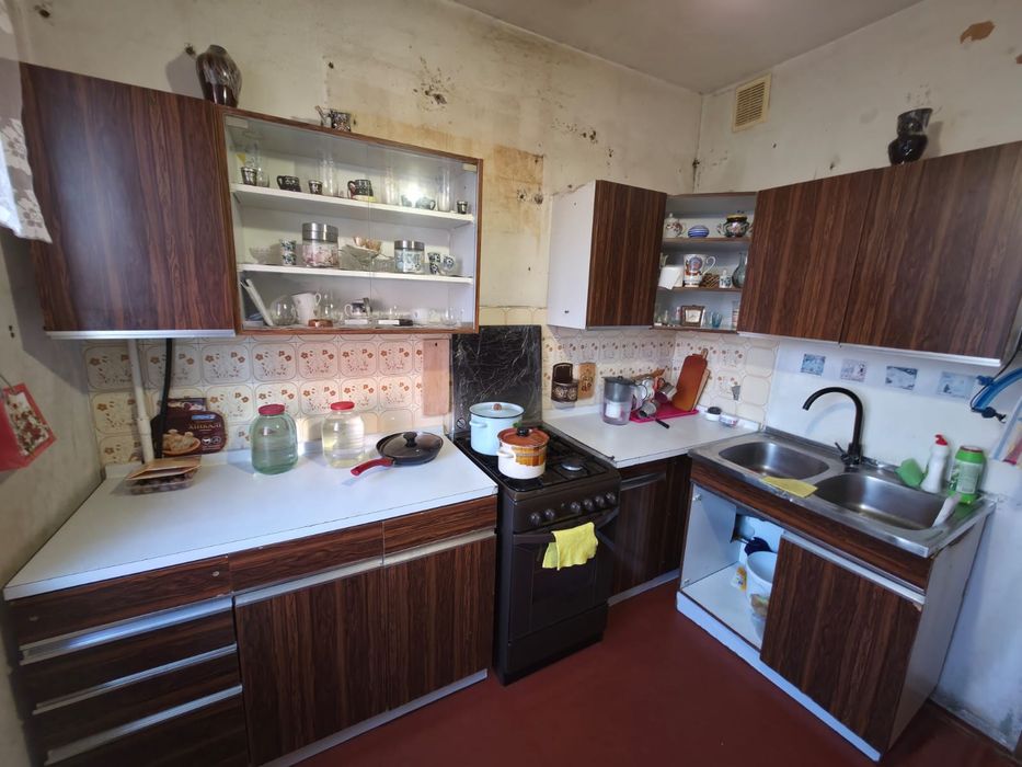 Продам 2-х кім, Деснянський р-н, вул. Радунська , 44