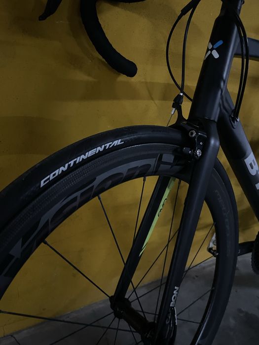 Btwin AF900 - TAM L - bicicleta de estrada